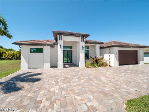 5002 Agualinda Blvd, Cape Coral FL - photo 9 of 48