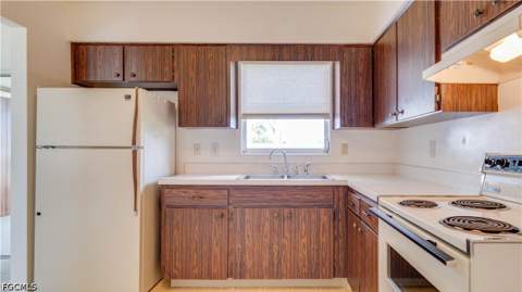 401 Parkside St, Lehigh Acres FL - photo 8 of 28