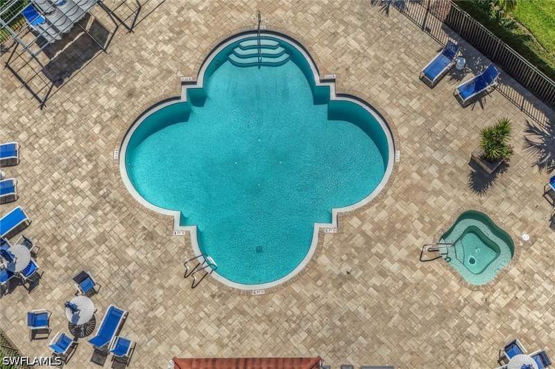 2 bedroom SingleFamilyResidence at 4146 Royal Wood Blvd, Royal Wood, Naples — photo 5