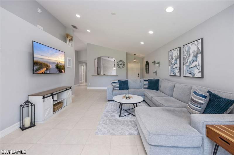 2 bedroom SingleFamilyResidence at 2065 Painted Palm Dr, Saturnia Lakes, Naples — photo 4
