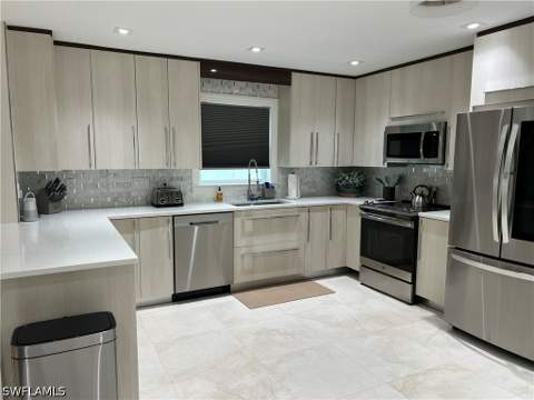 648 100th Ave N, Naples FL - photo 7 of 19