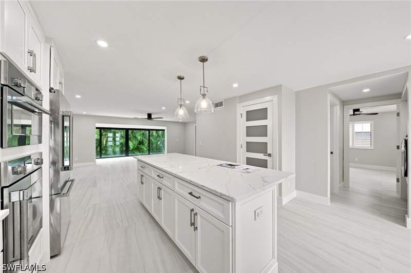 2 bedroom Condominium at 990 8th St S 1C, Cardinal Court, Naples — photo 3