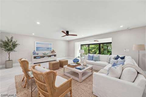 990 8th St S 1C, Naples FL - photo 9 of 30