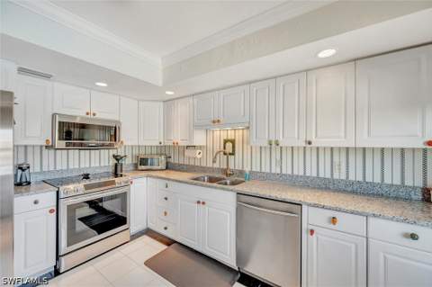 920 Collier Ct C4, Marco Island FL - photo 11 of 47
