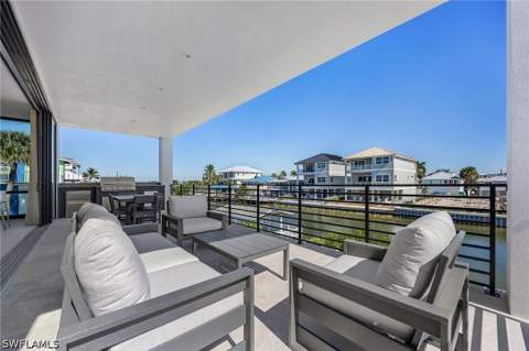 455 Palermo Cir, Fort Myers Beach FL - photo 22 of 49
