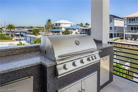 455 Palermo Cir, Fort Myers Beach FL - photo 23 of 49