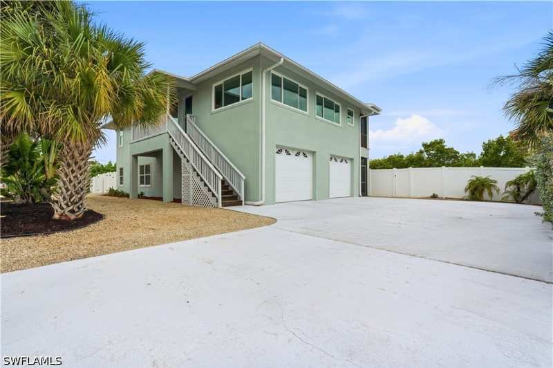 3 bedroom SingleFamilyResidence at 48 Fairview Blvd, Fairview Isles, Fort Myers Beach — photo 1