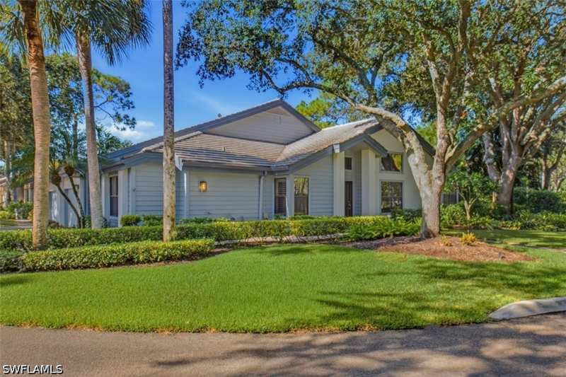 2 bedroom Attached at 27120 Kindlewood Ln, Burning Tree, Bonita Springs — photo 1