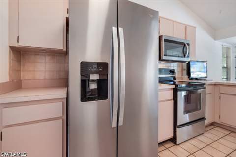 19112 Pine Run Ln, Fort Myers FL - photo 12 of 41