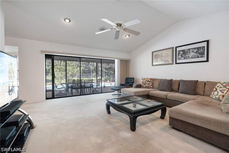 3 bedroom SingleFamilyResidence at 19112 Pine Run Ln, Pine Run, Fort Myers — photo 4