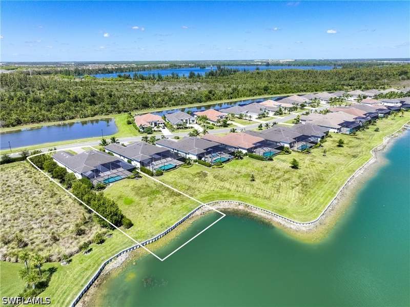 4 bedroom SingleFamilyResidence at 18789 Wildblue Blvd, Wildblue, Estero — photo 5