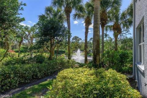 710 Tarpon Cove Dr 103, Naples FL - photo 17 of 21