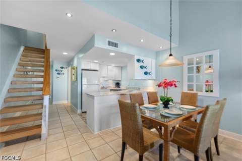 2030 Gulf Beach Villas, Captiva FL - photo 11 of 43