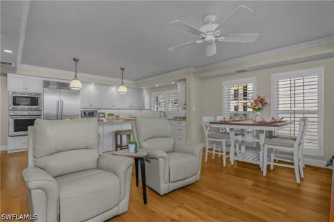 1255 Gulf Shore Blvd N 5S, Naples FL - photo 14 of 43