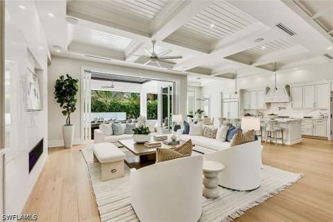 788 Riviera Dr, Naples FL - photo 8 of 36