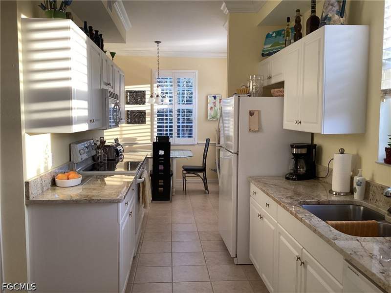 2 bedroom Condominium at 14571 Legends Blvd N 201, Longhurst IV, Fort Myers — photo 4