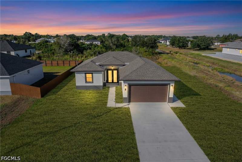 3 bedroom SingleFamilyResidence at 4700 Dora Ave S, Lehigh Acres, Lehigh Acres — photo 2