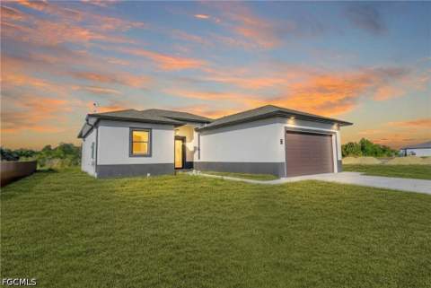 4700 Dora Ave S, Lehigh Acres FL - photo 6 of 60