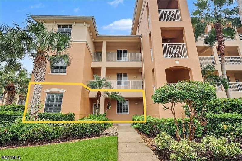 3 bedroom Condominium at 10530 Amiata Way 101, Siena, Fort Myers — photo 1
