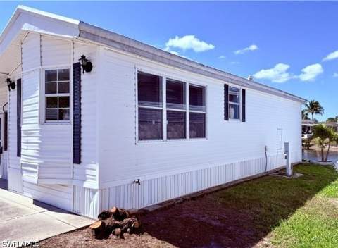 251 Bass Ln 251, Naples FL - photo 11 of 50