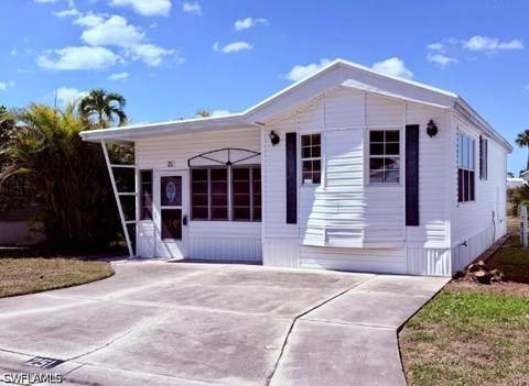 251 Bass Ln 251, Naples FL - photo 12 of 50