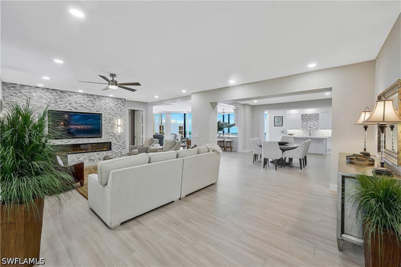 3 bedroom Condominium at 5000 Royal Marco Way Ph-931, Royal Marco Point, Marco Island — photo 2