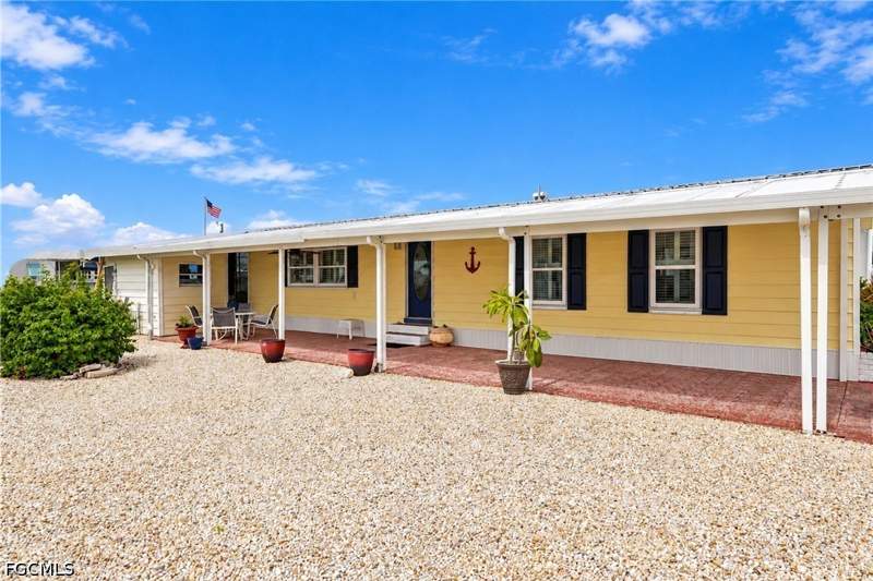 2 bedroom ManufacturedHome at 3055 Harpoon Ln, Cherry Estates, St James City — photo 5
