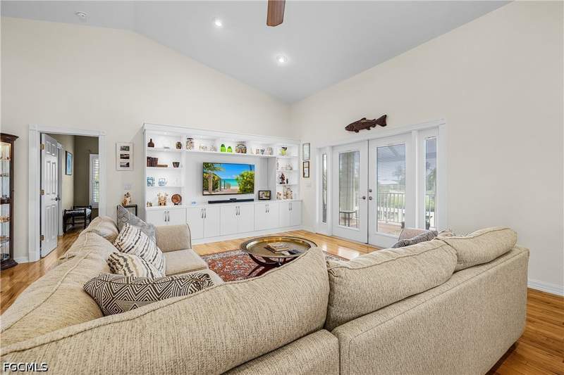 3 bedroom SingleFamilyResidence at 5207 Ann Arbor Dr, Charlotte Shores, Bokeelia — photo 5