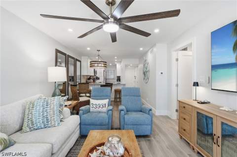8300 Estero Blvd 104, Fort Myers Beach FL - photo 16 of 49