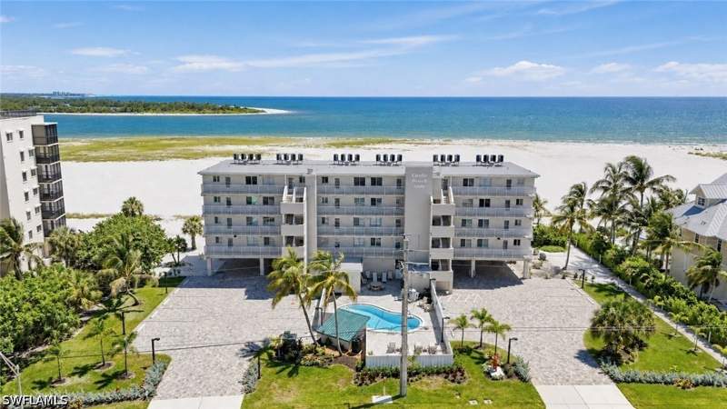 2 bedroom Condominium at 8300 Estero Blvd 104, Castle Beach Condo, Fort Myers Beach — photo 2