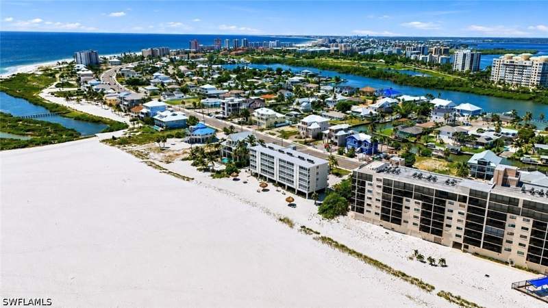2 bedroom Condominium at 8300 Estero Blvd 104, Castle Beach Condo, Fort Myers Beach — photo 5