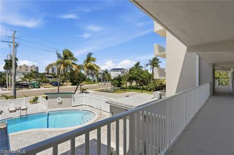 8300 Estero Blvd 104, Fort Myers Beach FL - photo 8 of 49