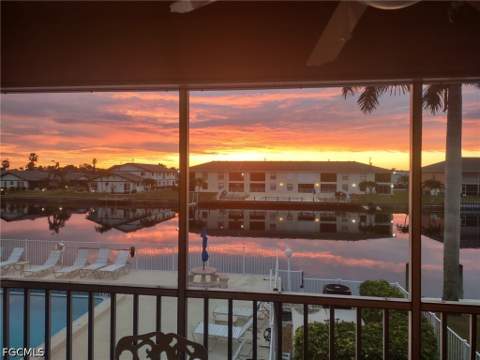 4417 Country Club Blvd B8, Cape Coral FL - photo 16 of 19