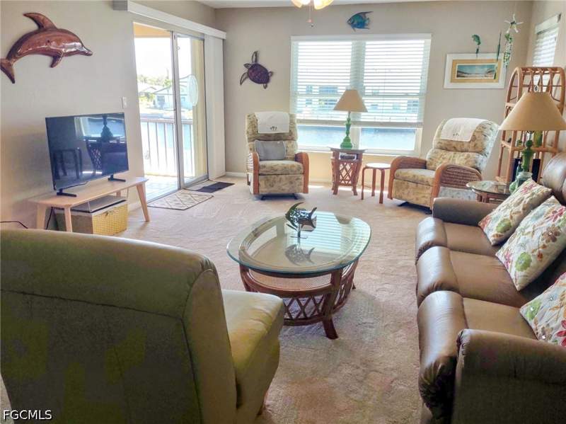 2 bedroom Condominium at 4417 Country Club Blvd B8, Manatee Bay Condo, Cape Coral — photo 5
