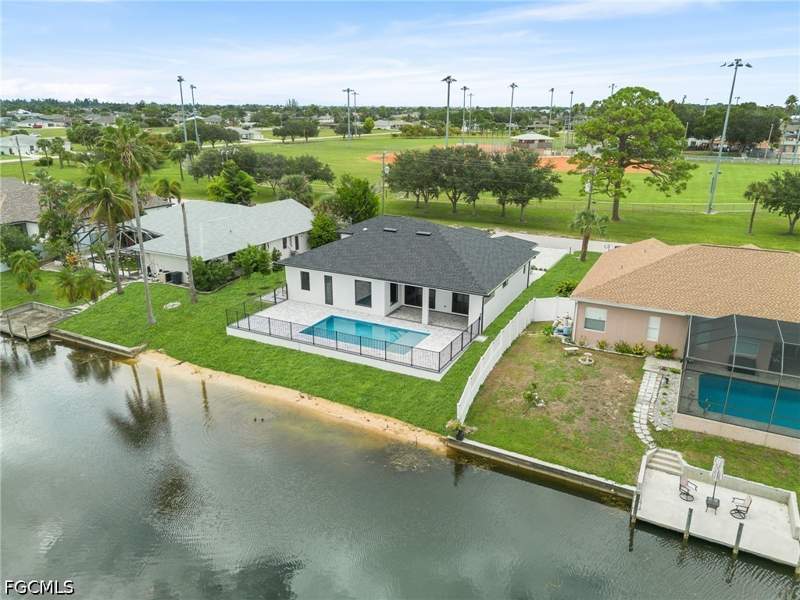 4 bedroom SingleFamilyResidence at 630 SW 15th St, Cape Coral, Cape Coral — photo 2