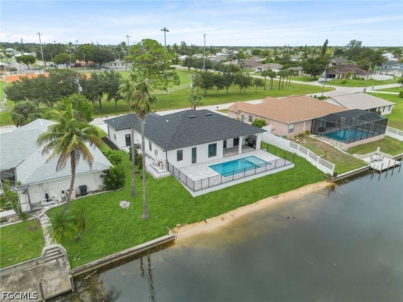 4 bedroom SingleFamilyResidence at 630 SW 15th St, Cape Coral, Cape Coral — photo 3