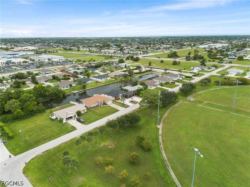 4 bedroom SingleFamilyResidence at 630 SW 15th St, Cape Coral, Cape Coral — photo 5