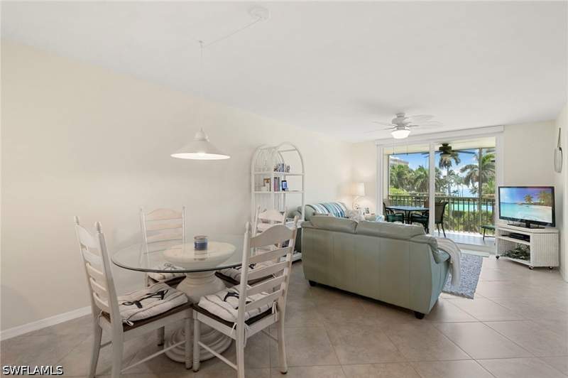 2 bedroom Condominium at 861 S Collier Blvd S404, Essex Of Marco Island, Marco Island — photo 4