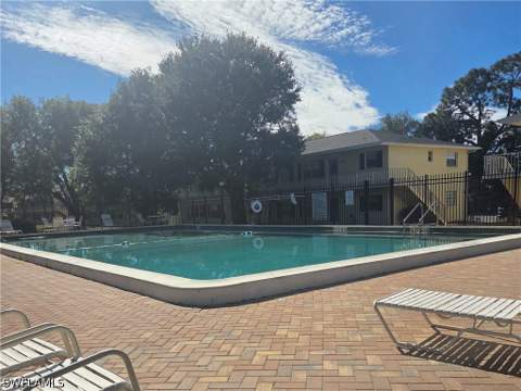 3325 Airport Rd N G7, Naples FL - photo 10 of 13