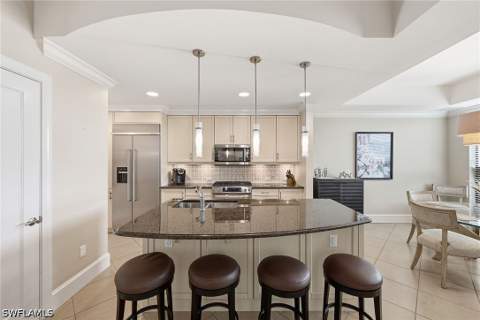 9123 Strada Pl 7207, Naples FL - photo 6 of 34