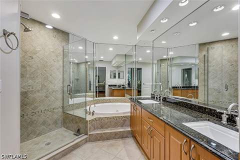 3951 Windward Passage Cir 202, Bonita Springs FL - photo 17 of 39