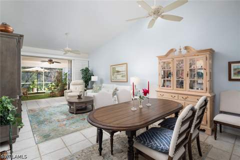 8069 San Vista Cir, Naples FL - photo 10 of 34