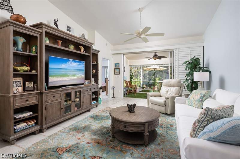 3 bedroom Attached at 8069 San Vista Cir, Monterey, Naples — photo 2