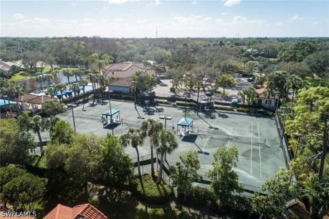 8069 San Vista Cir, Naples FL - photo 20 of 34