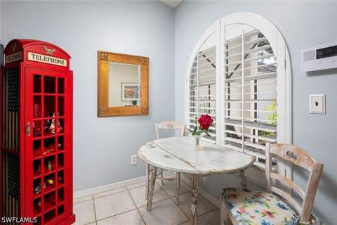 8069 San Vista Cir, Naples FL - photo 9 of 34