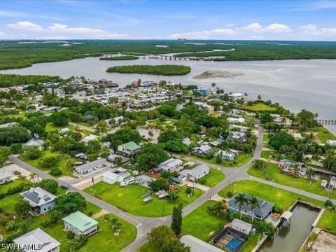 403 Mango Ave, Goodland FL - photo 12 of 17