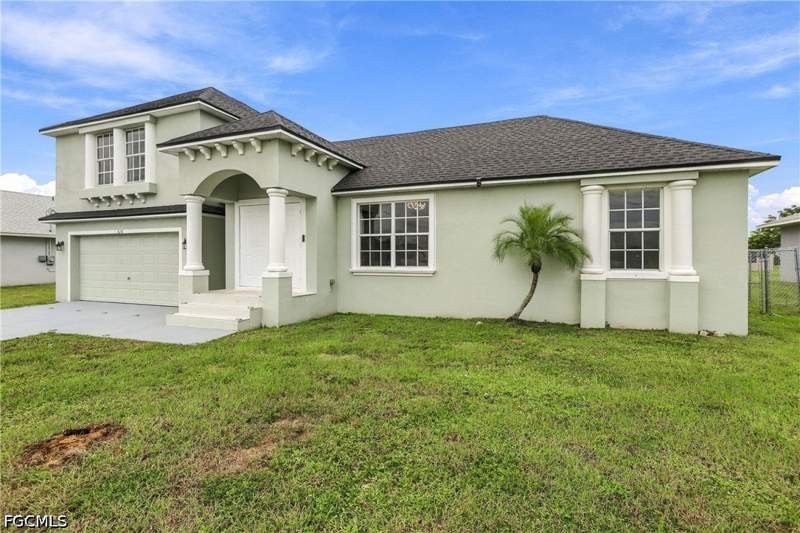 3 bedroom SingleFamilyResidence at 928 SE 5th Ct, Cape Coral, Cape Coral — photo 2