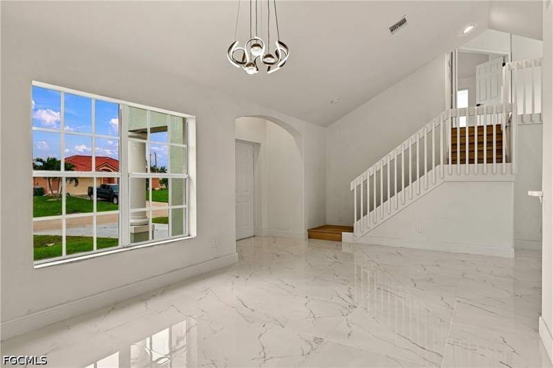3 bedroom SingleFamilyResidence at 928 SE 5th Ct, Cape Coral, Cape Coral — photo 4