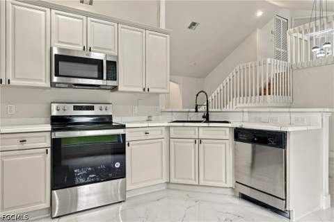 928 SE 5th Ct, Cape Coral FL - photo 6 of 22