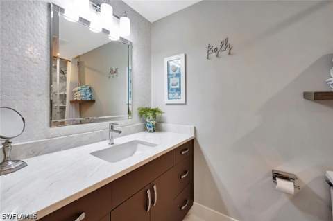 583 Beachwalk Cir Q-203, Naples FL - photo 7 of 44